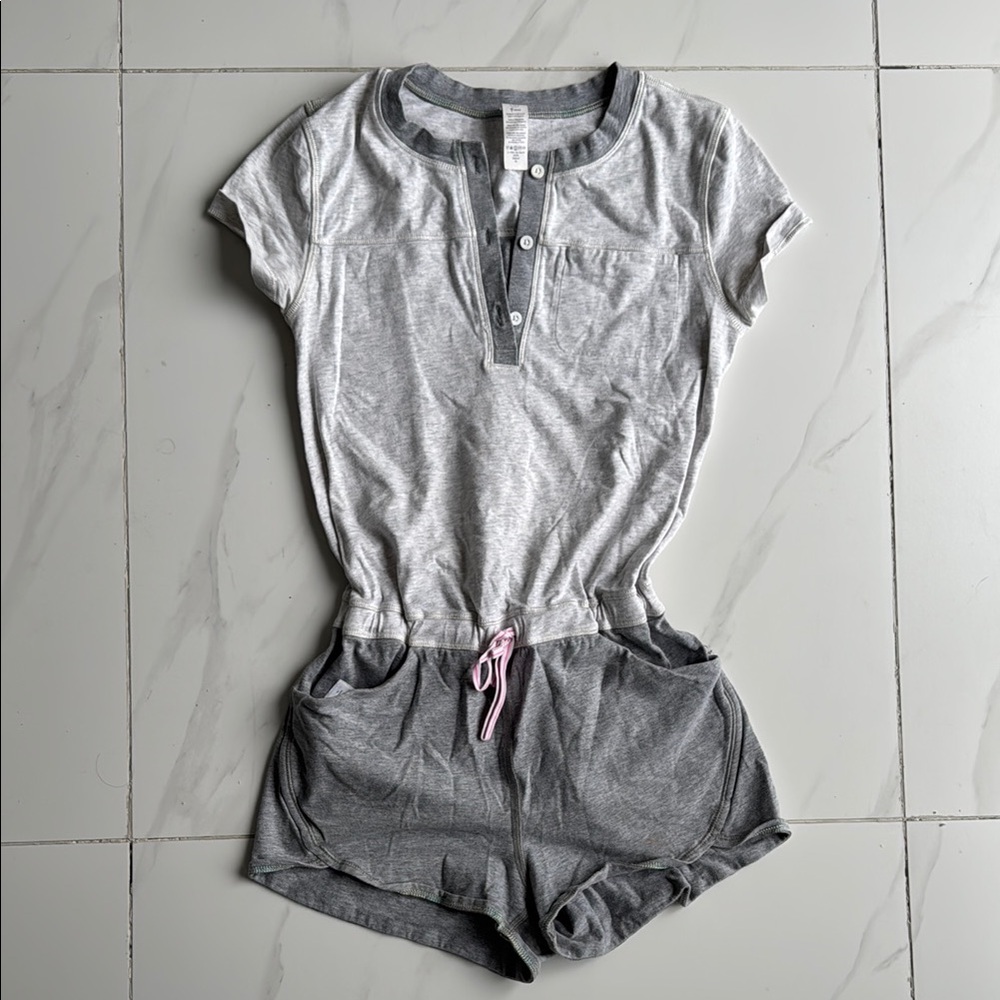 Gray Ivivva kids Short Sleeve Romper